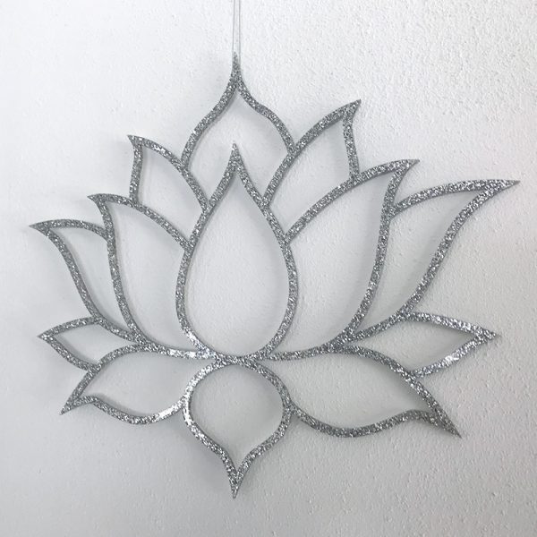 Lotus in zilver acrylaat